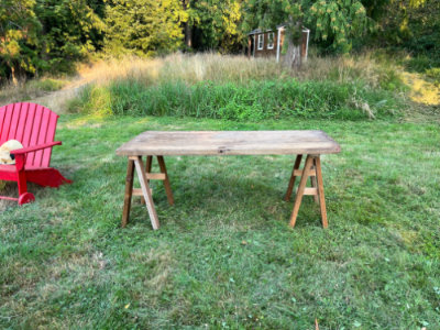 Picnic table